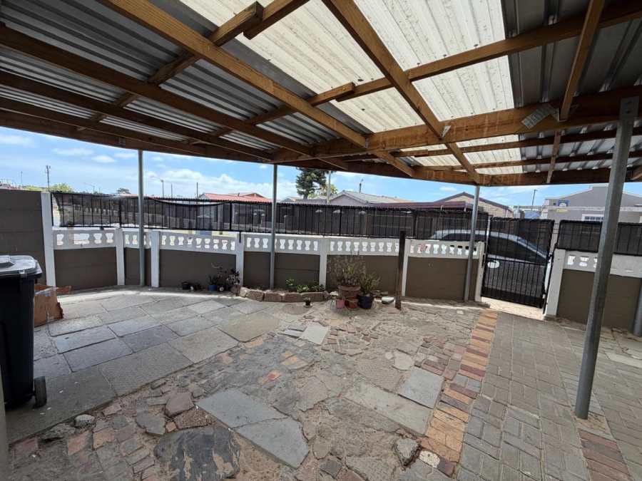3 Bedroom Property for Sale in Belhar Western Cape